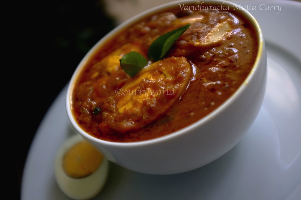 Varutharacha Mutta Curry/Egg Curry in Roasted Coconut Gravy